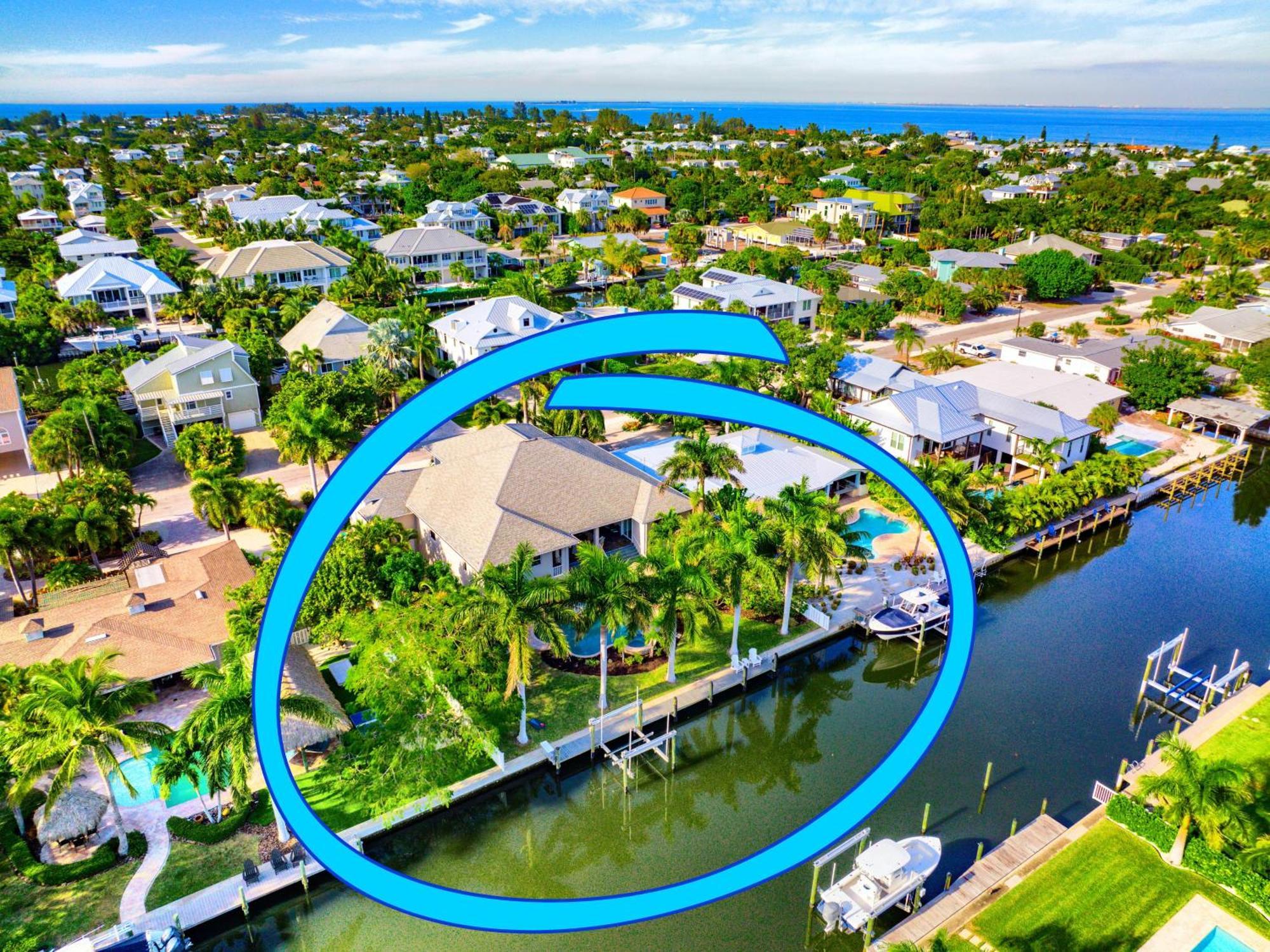 Bikinis And Martinis Waterfront Canal Villa Anna Maria Exteriör bild